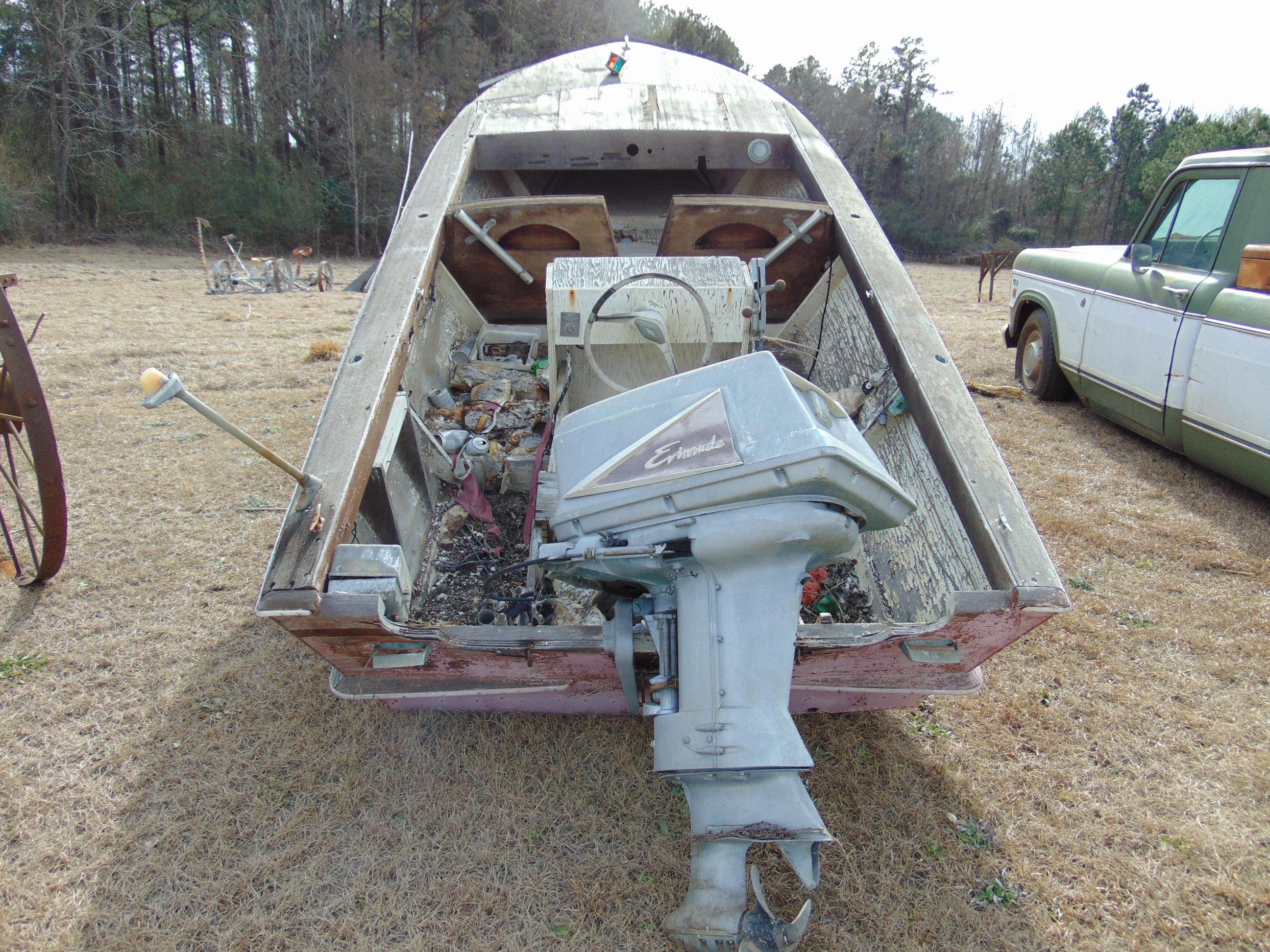 15' WOOD BOAT W/ 40HP EVINRUDE MOTOR