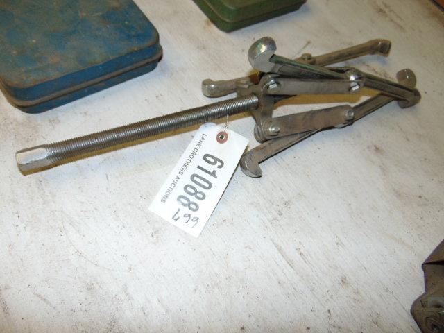 THREE JAW PULLER