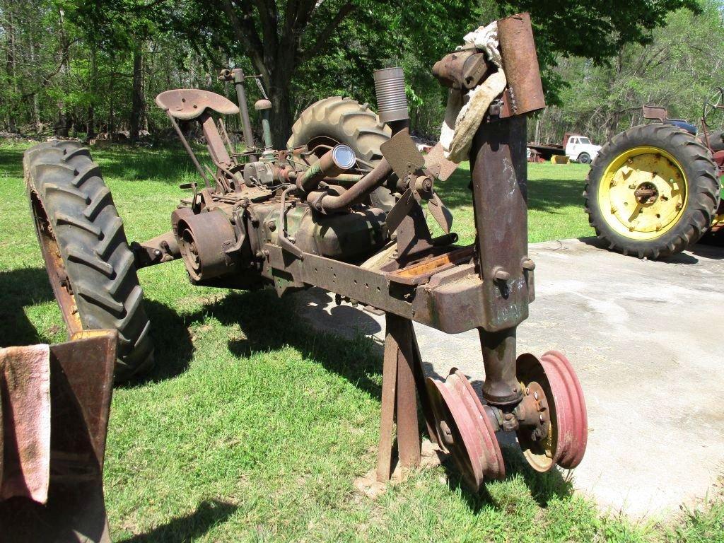 1944 JOHN DEERE MODEL A,