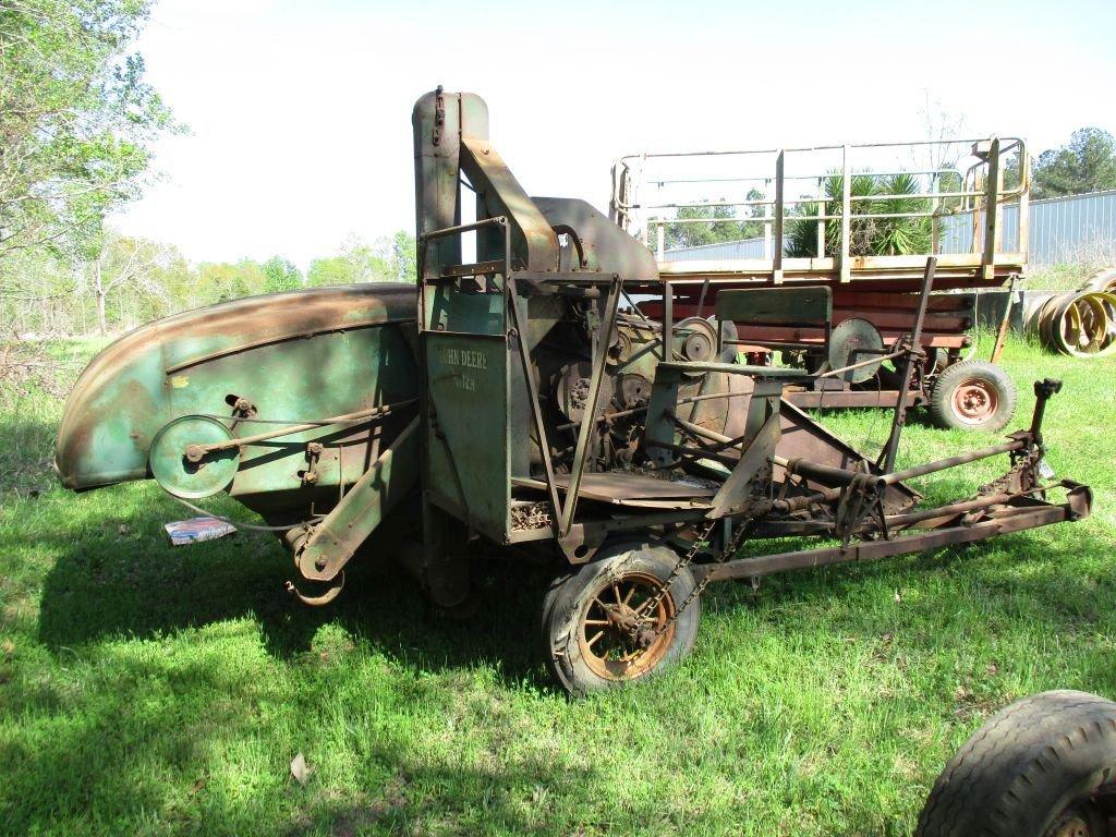 JOHN DEERE NO 12 A PULL TYPE  GRAIN COMBINE,