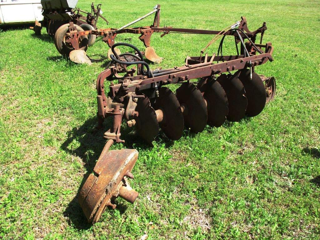 PULL TYPE DISC TILLER W/ FURROW WHEEL & HYDRAULIC LIFT