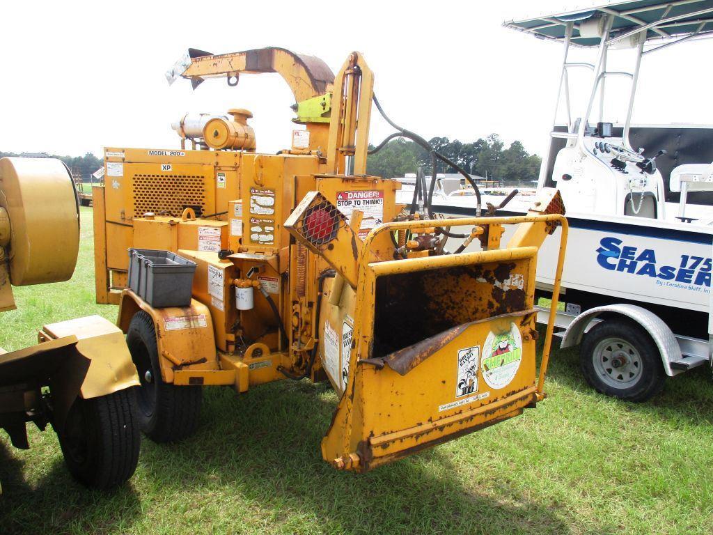 1996 BRUSH BANDIT 200XP 12IN WOOD CHIPPER