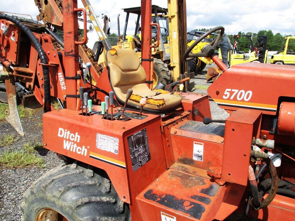 DITCH WITCH 5700 4 WHEEL DRIVE TRENCHER,