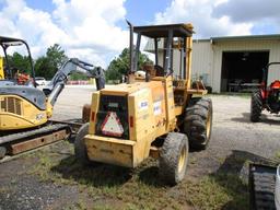 CASE 585 E FORKLIFT,