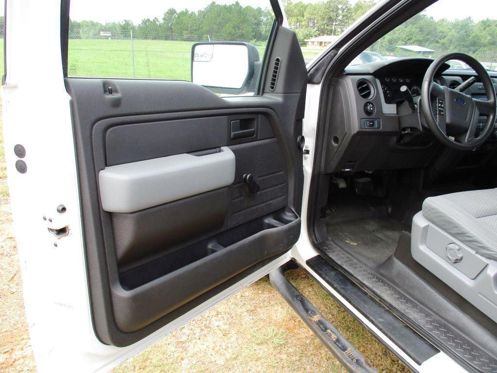 2012 FORD F-150 EXTENDED CAB 4 WHEEL DRIVE,