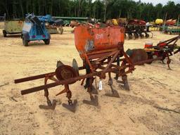 MASSEY FERGUSON 2 ROW CULTIVATOR