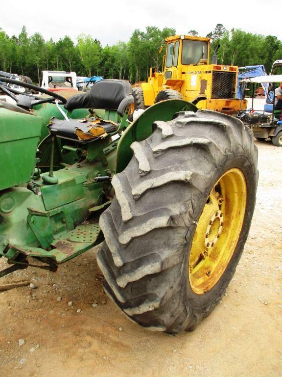 JOHN DEERE 401B TRACTOR