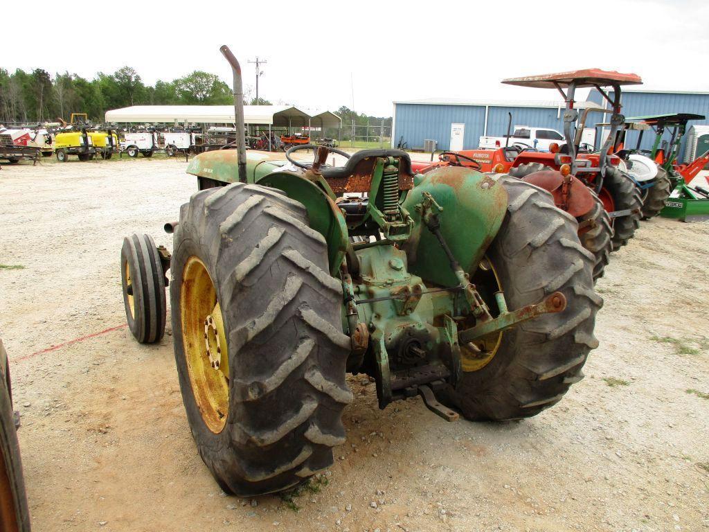 JOHN DEERE 401B TRACTOR