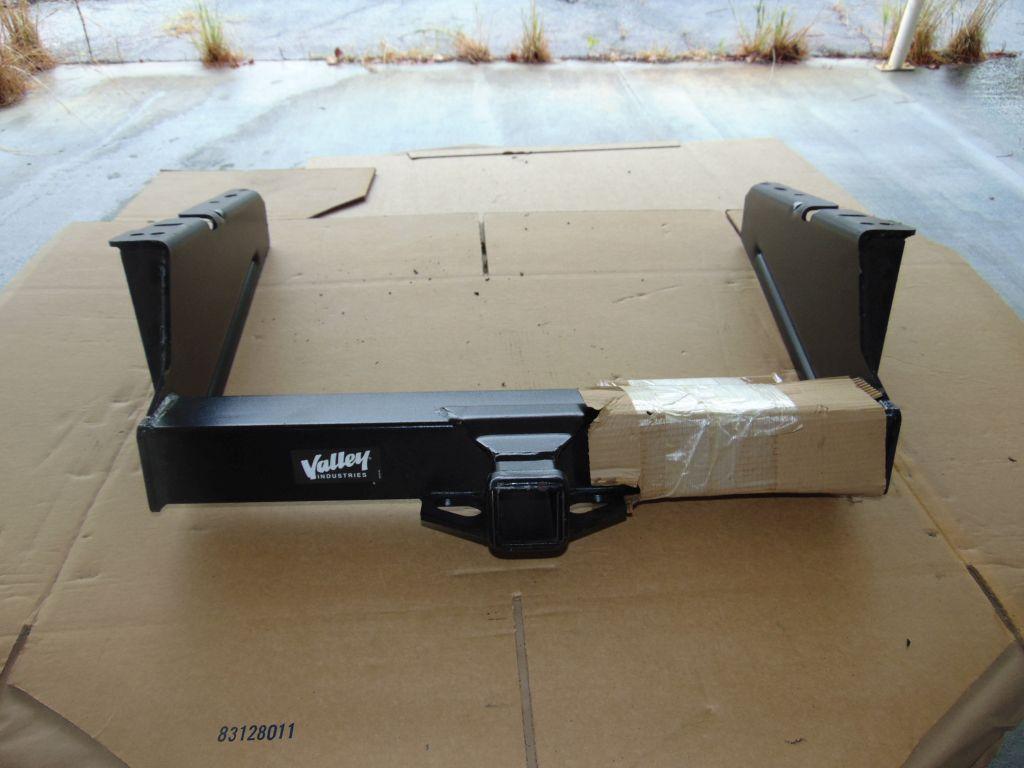 VALLEY MODEL 82500 RECEIVER HITCH,