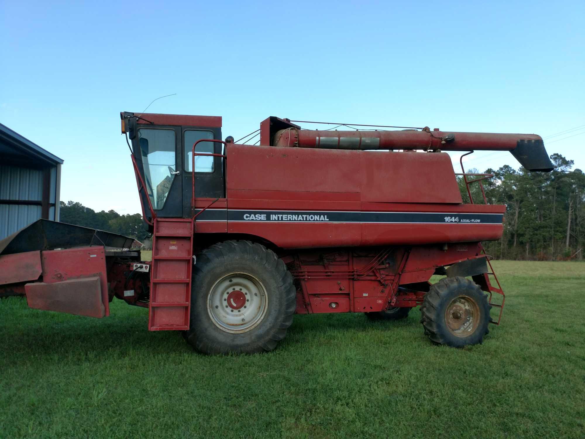 CASE INTERNATIONAL 1644 AXIAL FLOW COMBINE