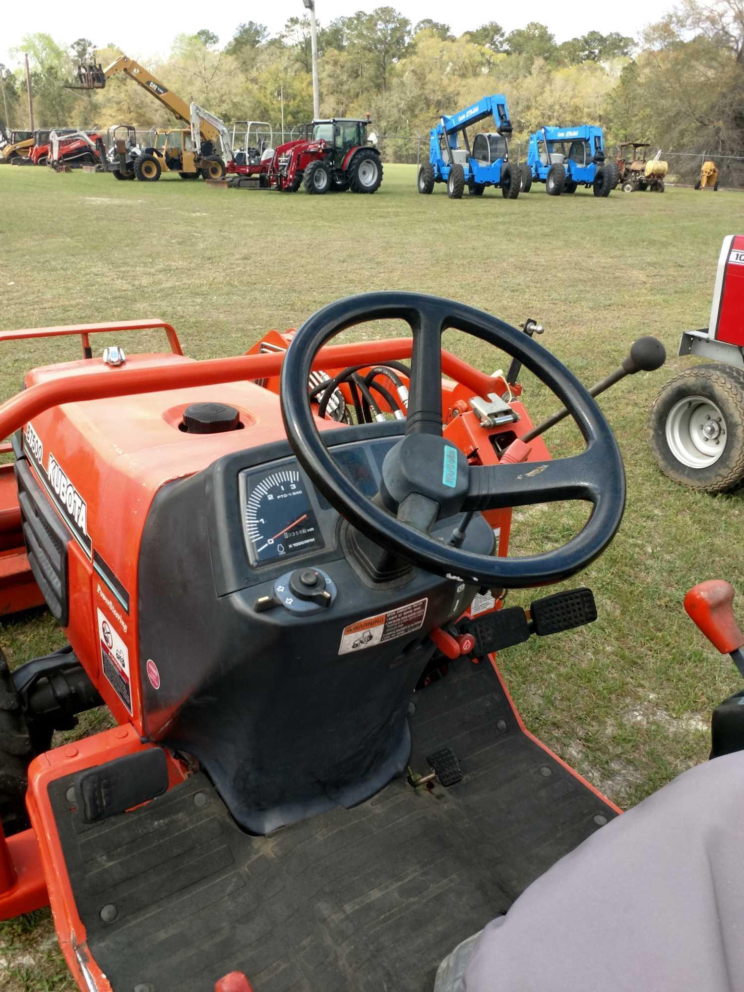 KUBOTA B7500 4WD TRACTOR