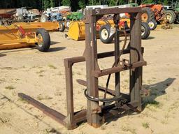 51 - 3 PT HITCH HYDRAULIC HAY FORKS