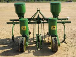 67 - 2 - ROW JOHN DEERE 71 PLANTERS