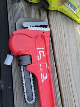 NEW NEVER USED 4 FT HEAVY DUTY PIPE WRENCH