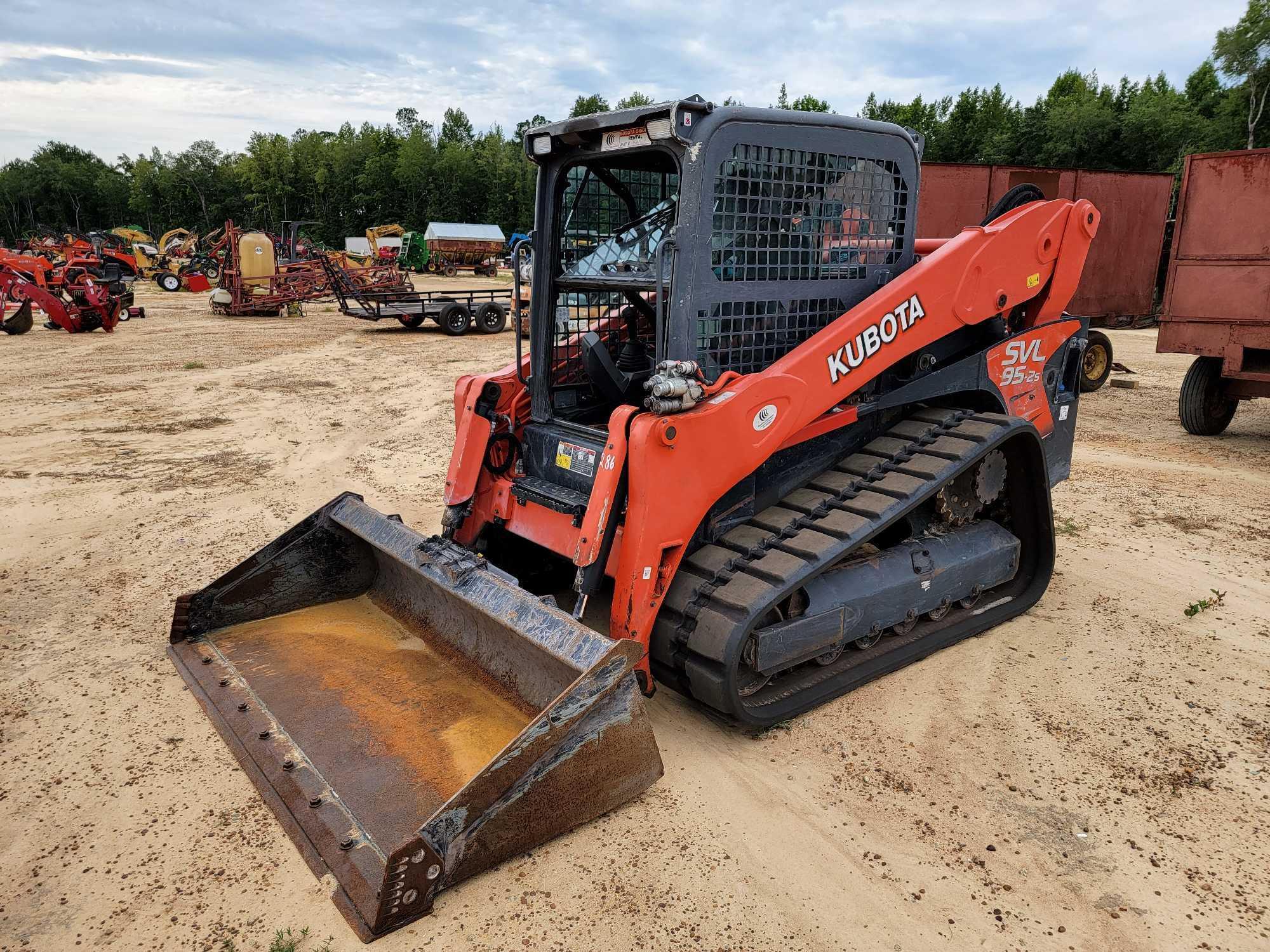 286 - 2018 KUBOTA SVL95-2S CAB SKID STEER