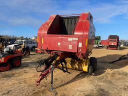 BR750 NEW HOLLAND HAY BALER