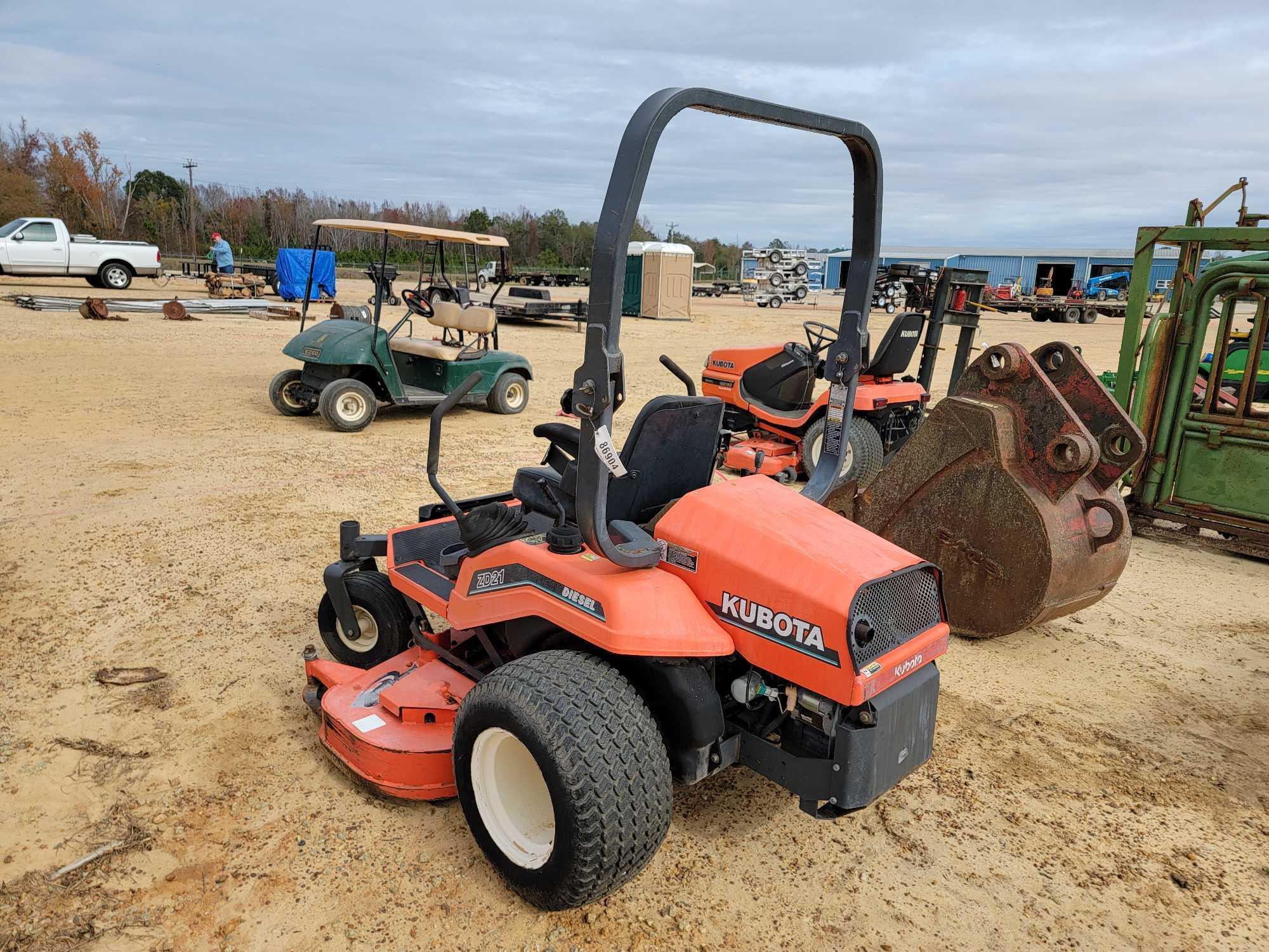 140 - KUBOTA ZD21 ZERO TURN LAWN MOWER