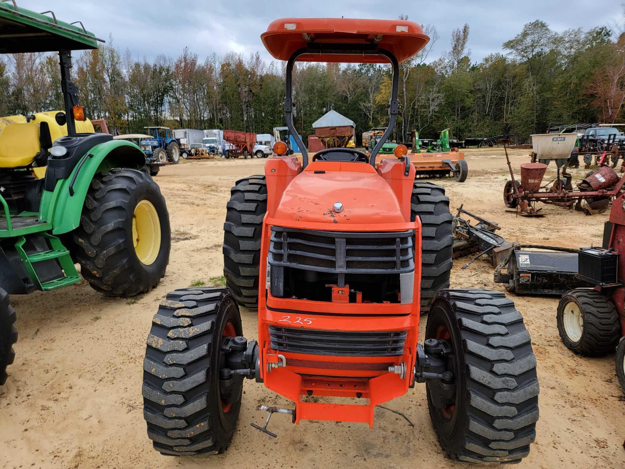 225 - KUBOTA MX5000 UTILITY SPECIAL 4WD TRACTOR