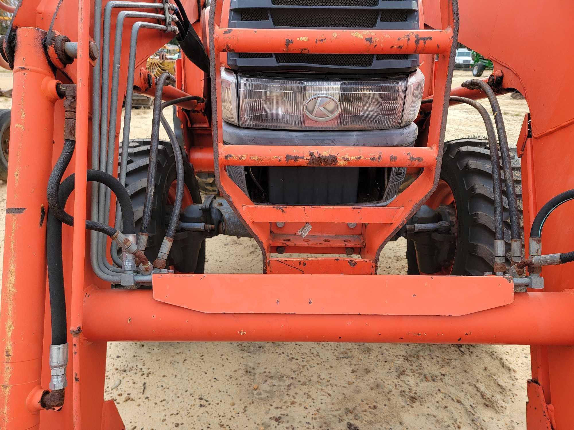 251 - KUBOTA L3430 4WD TRACTOR