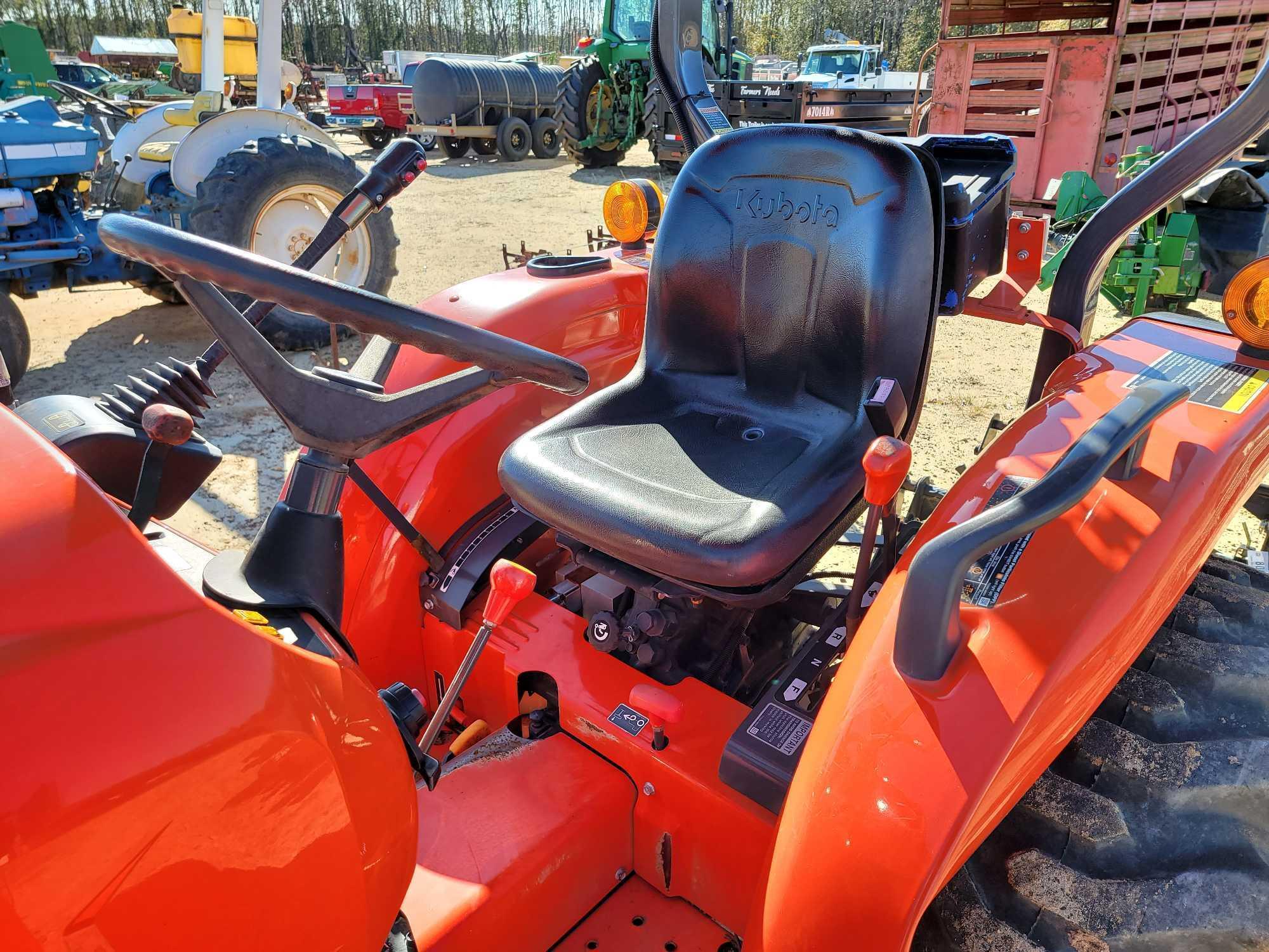 332 - KUBOTA L3901 4WD TRACTOR