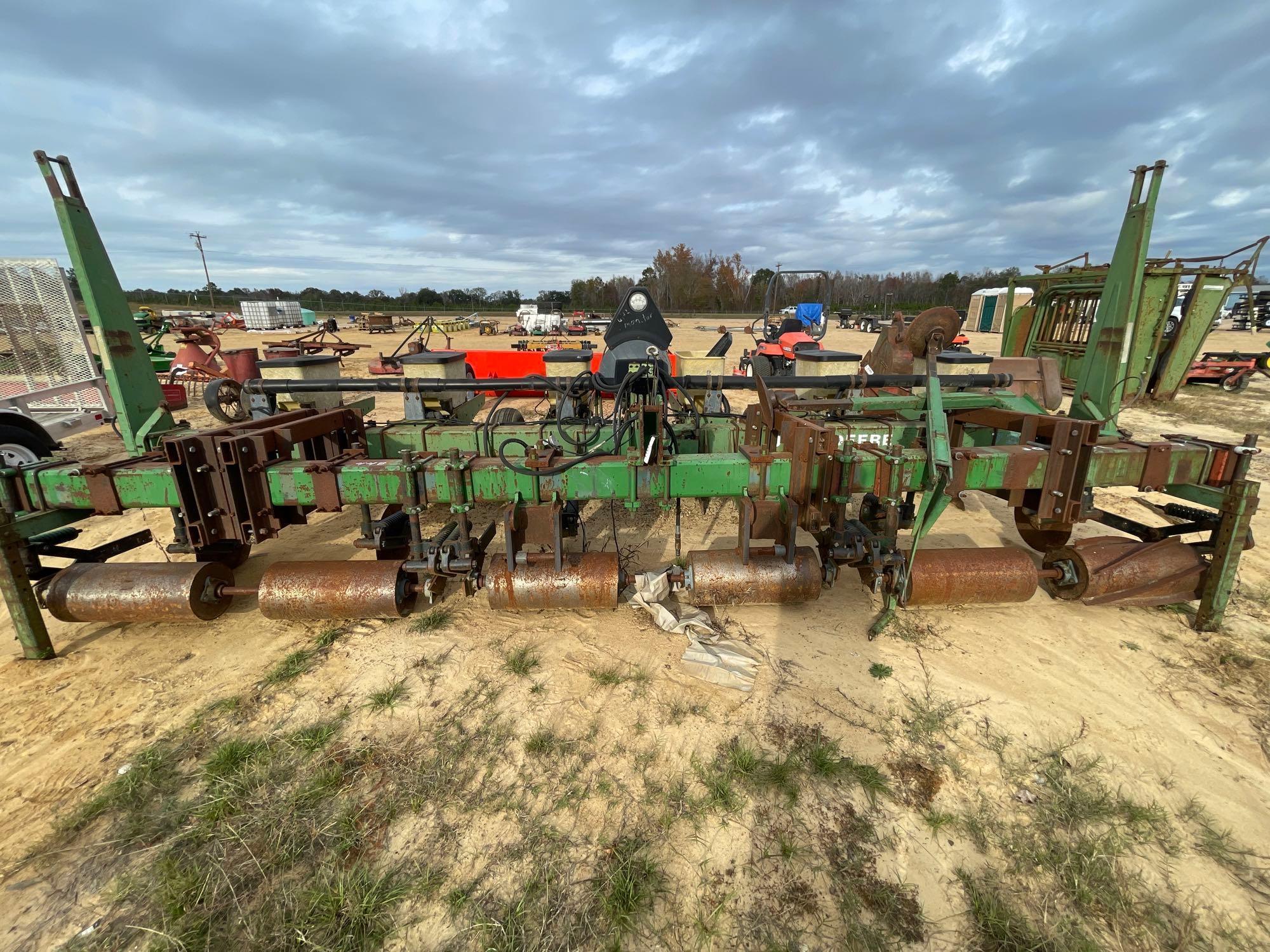 448 - JOHN DEERE 6 - ROW MAX EMERGE 2 AIR PLANTERS