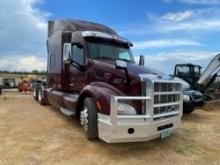 311 - 2017 PETERBILT SLEEPER CAB