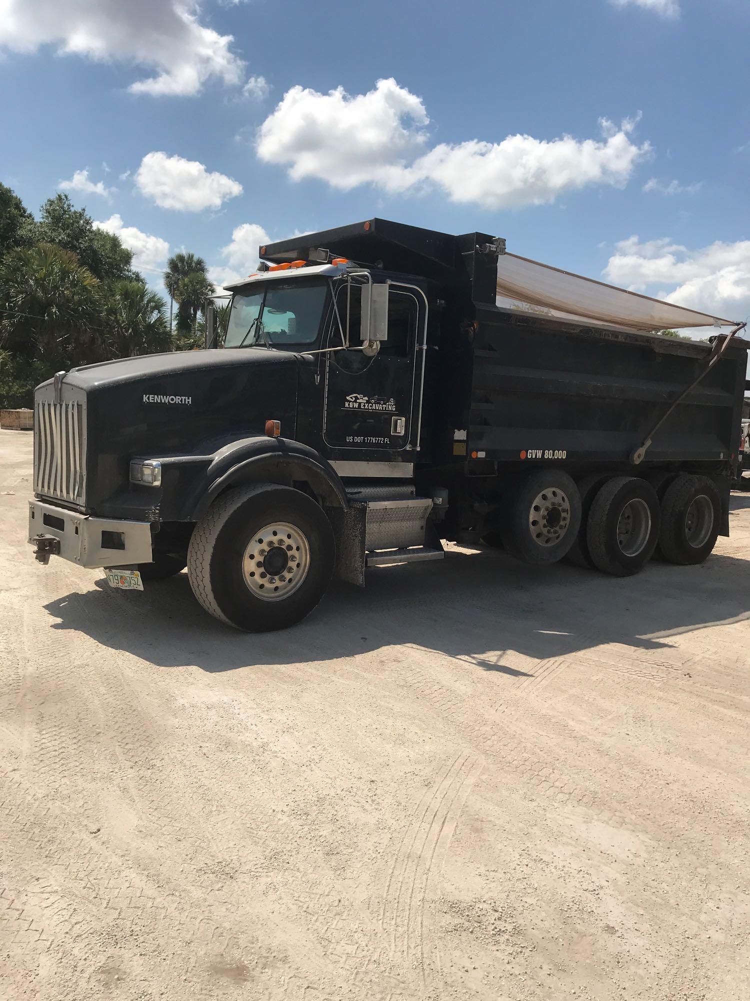 2002 Kenworth T800 Truck, VIN # 1NKDXBEX72J897974