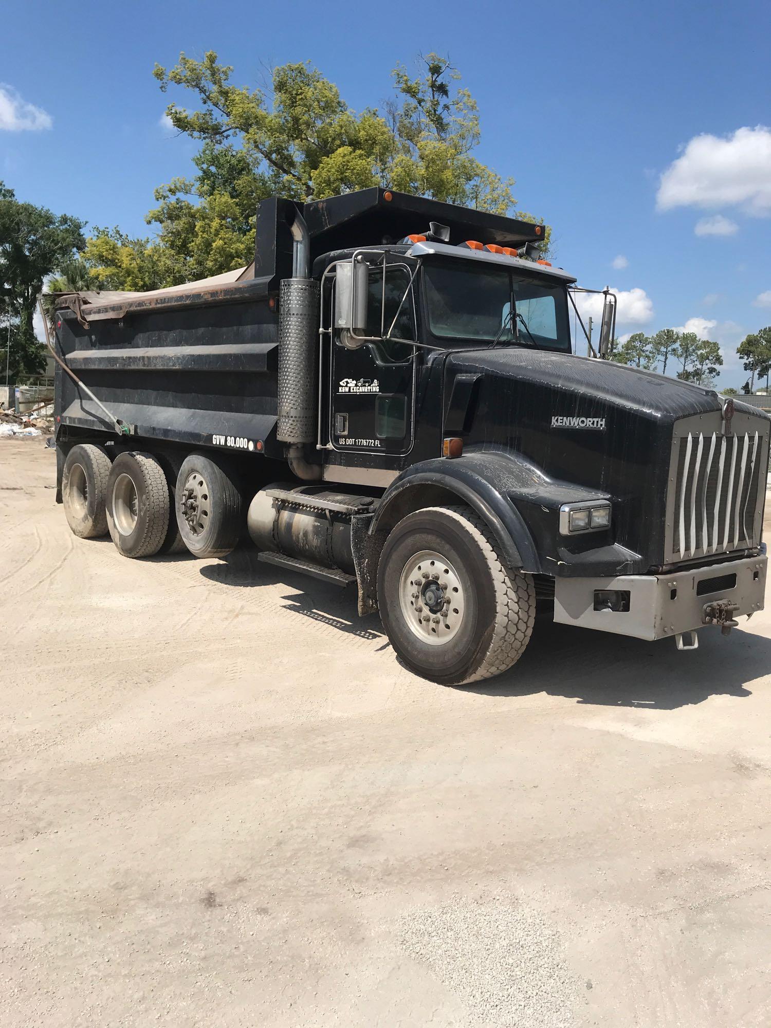 2002 Kenworth T800 Truck, VIN # 1NKDXBEX72J897974