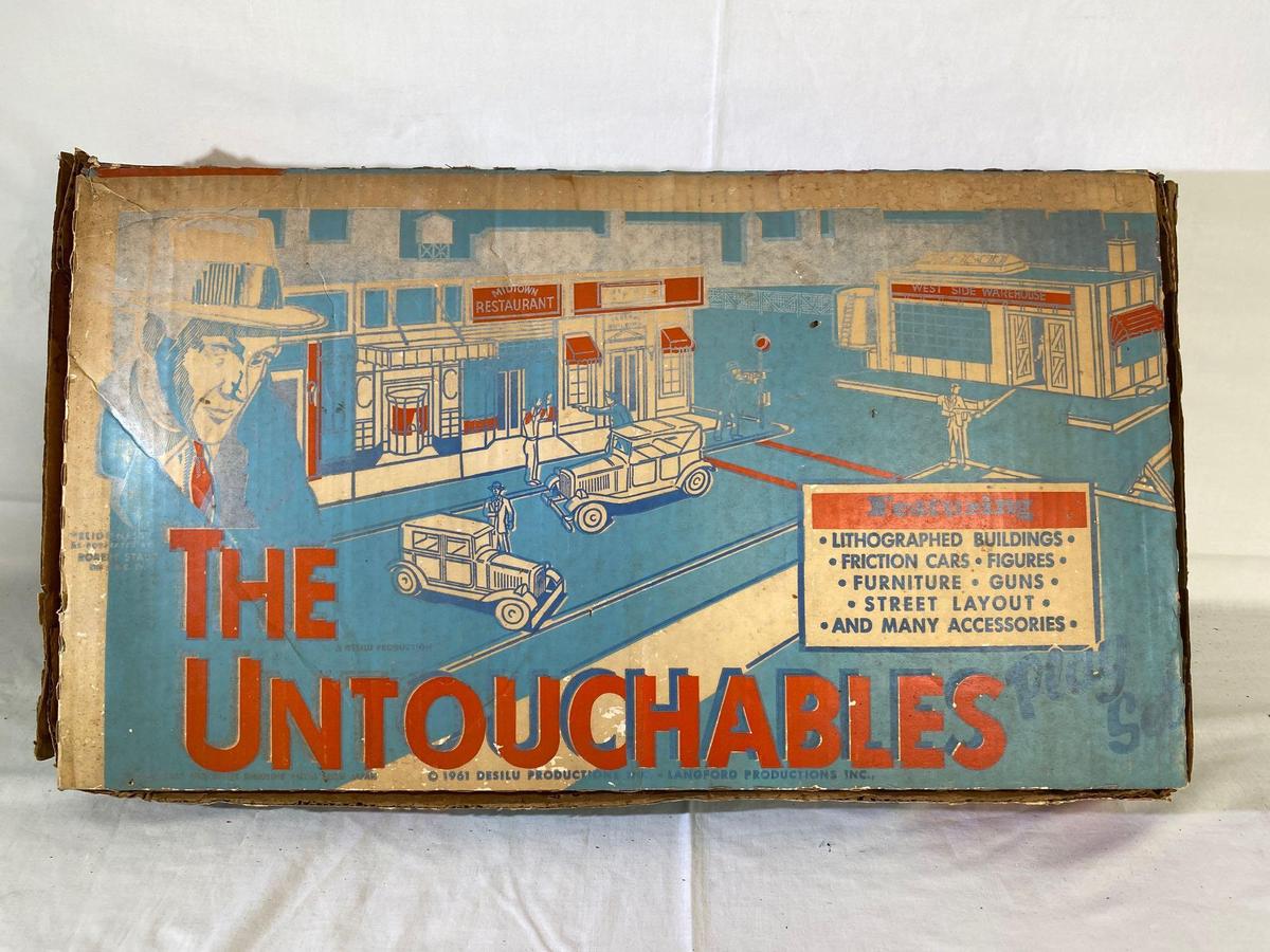 1961 Desilu productions Untouchables playset (partial)