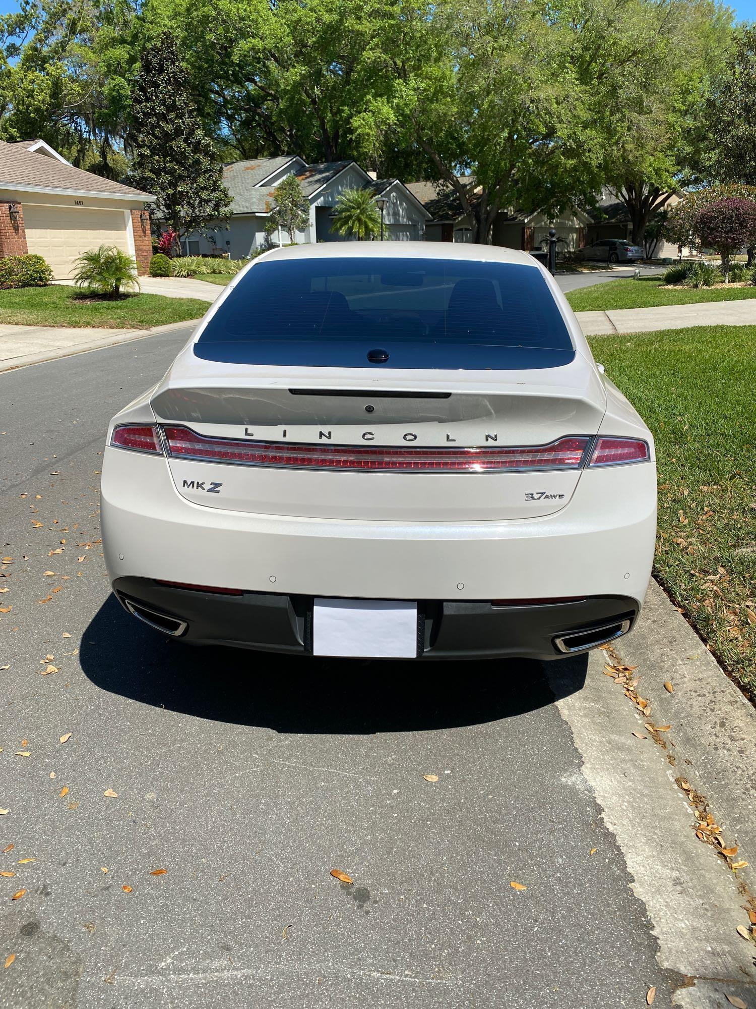 2014 Lincoln MKZ Passenger Car, VIN # 3LN6L2JK2ER826588