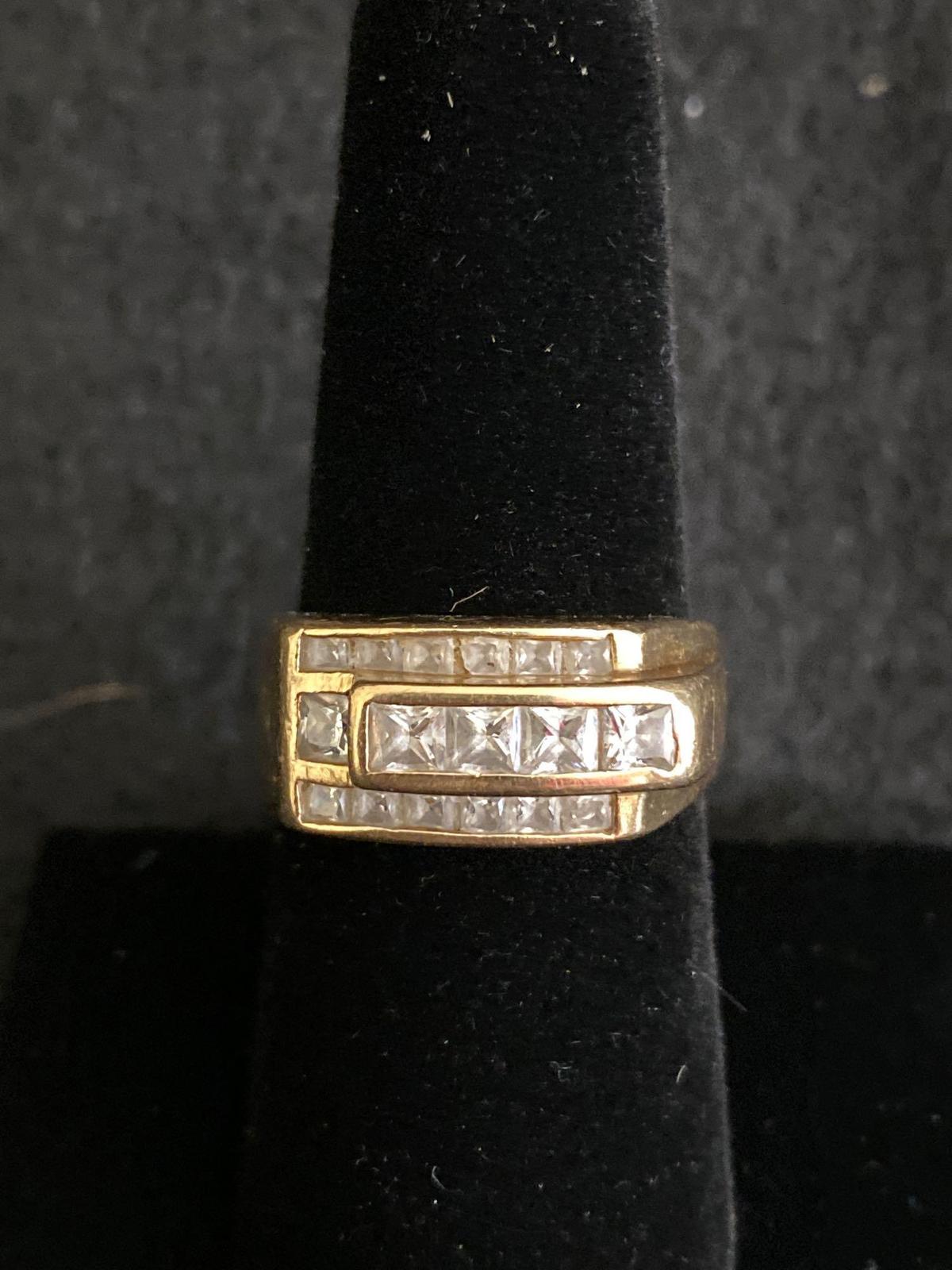 14K men's ring - 6 grams - *stones are not real*