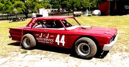 Race ready 2001 CFR chassis antique late model race car