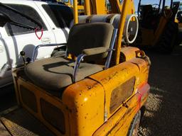 ALLIS-CHALMERS FORKLIFT