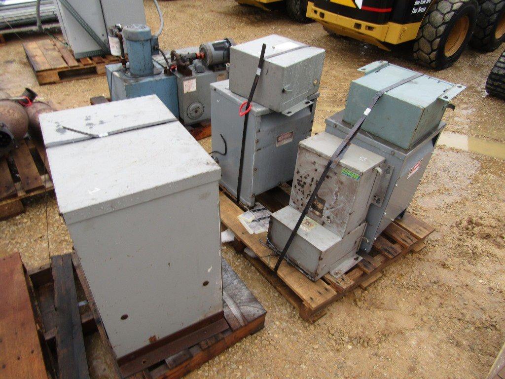 LOT OF 4 TRANSFORMERS