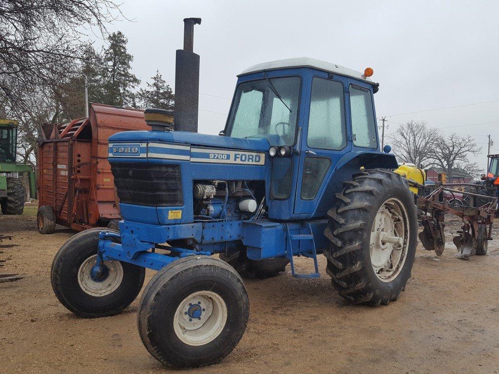 FORD 9700 TRACTOR