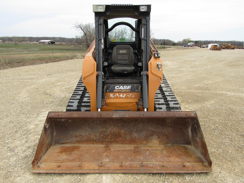 CASE TR320 TRACKLOADER