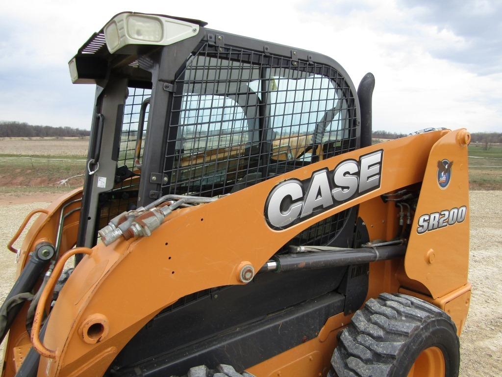 CASE SR200 SKIDLOADER