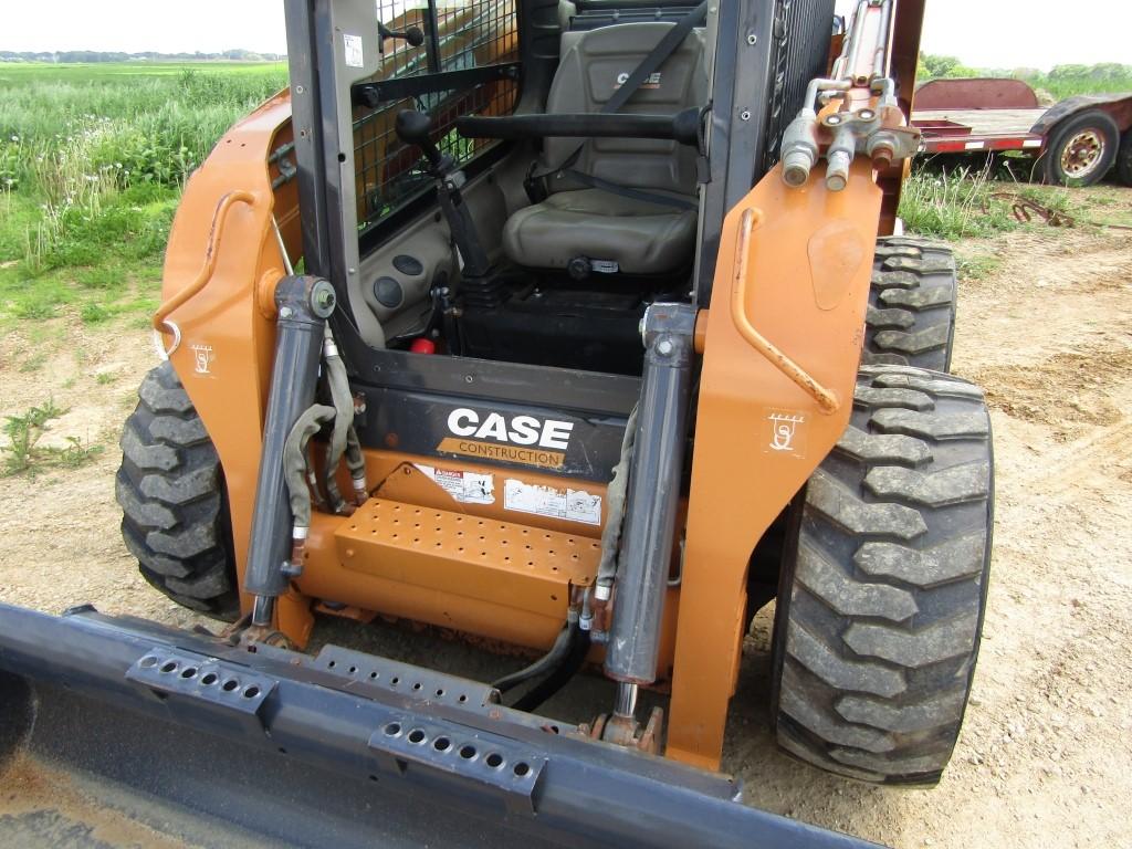 CASE SR200 SKIDLOADER