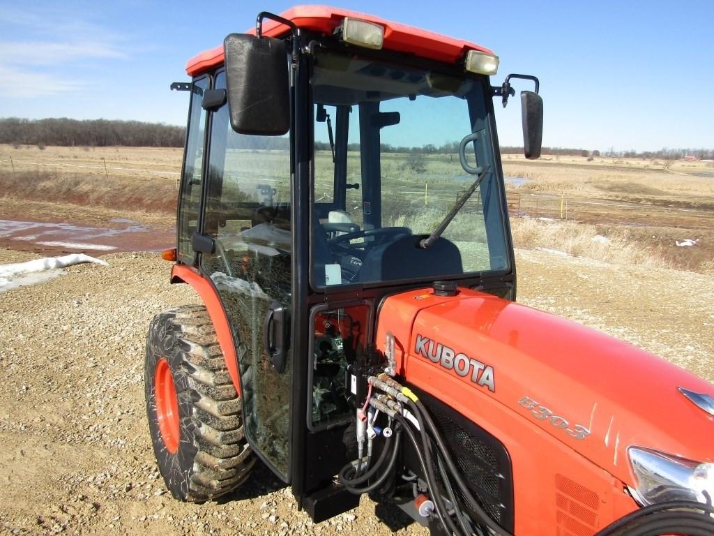 KUBOTA B3030 4x4 TRACTOR