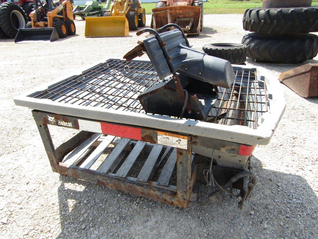 BOBCAT TOOLCAT SALTER W/CONTROLS