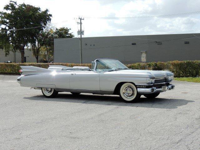 1959 CADILLAC ELDORADO BIARRITZ