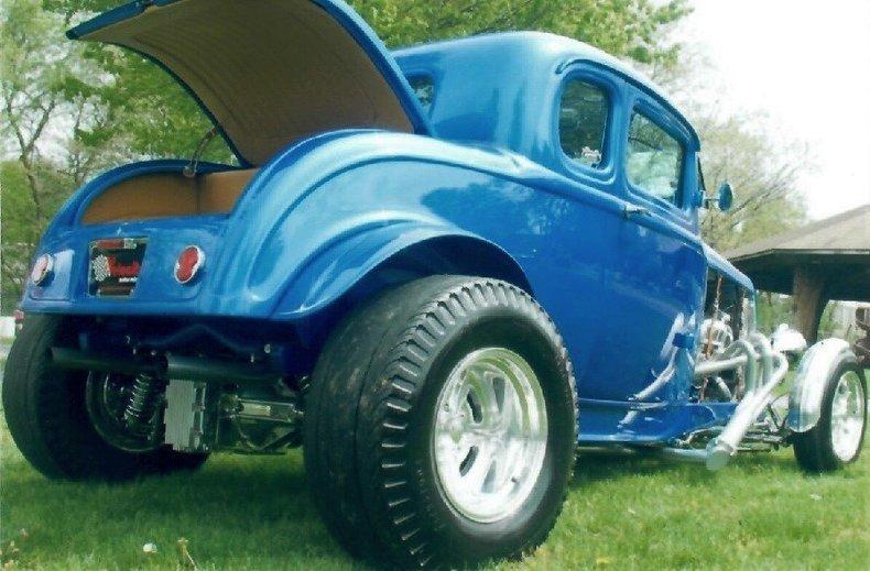 1932 FORD 5 WINDOW CPE/HOTROD