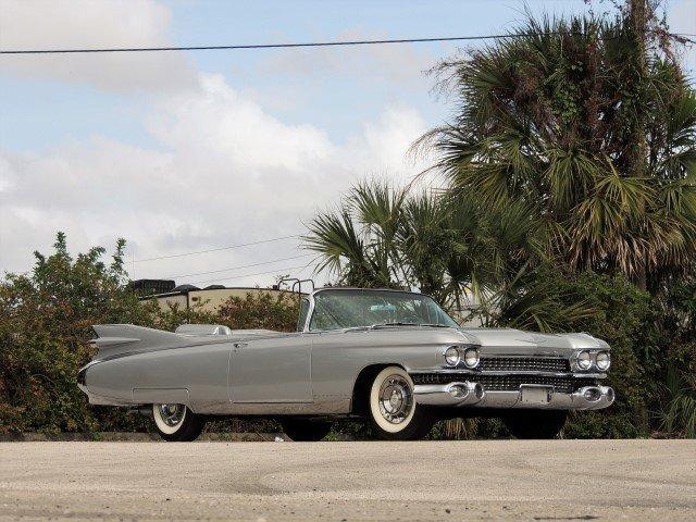 1959 CADILLAC ELDORADO BIARRITZ