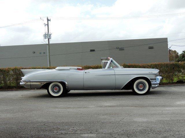 1957 CADILLAC ELDORADO BIARRITZ