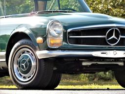 1969 Mercedes-Benz 280SL  Pagoda