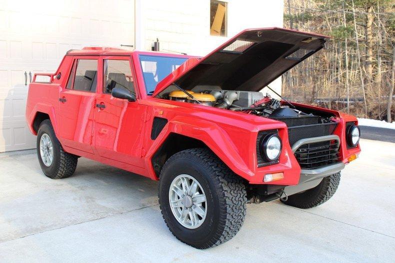 1990 Lamborghini LM002