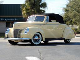 1940 Ford Deluxe Convertible Coupe