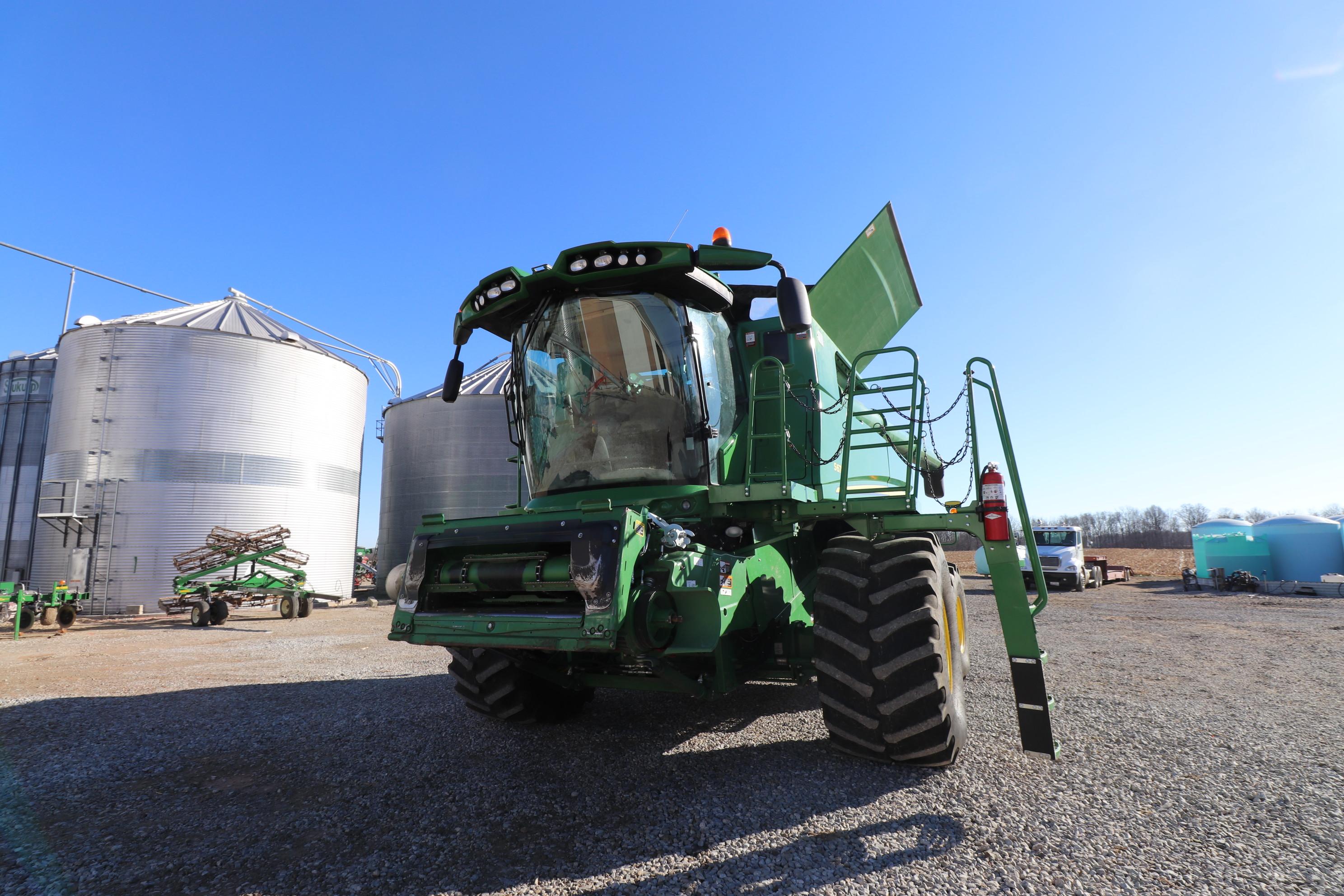 2017 John Deere s670 Combine pro drive