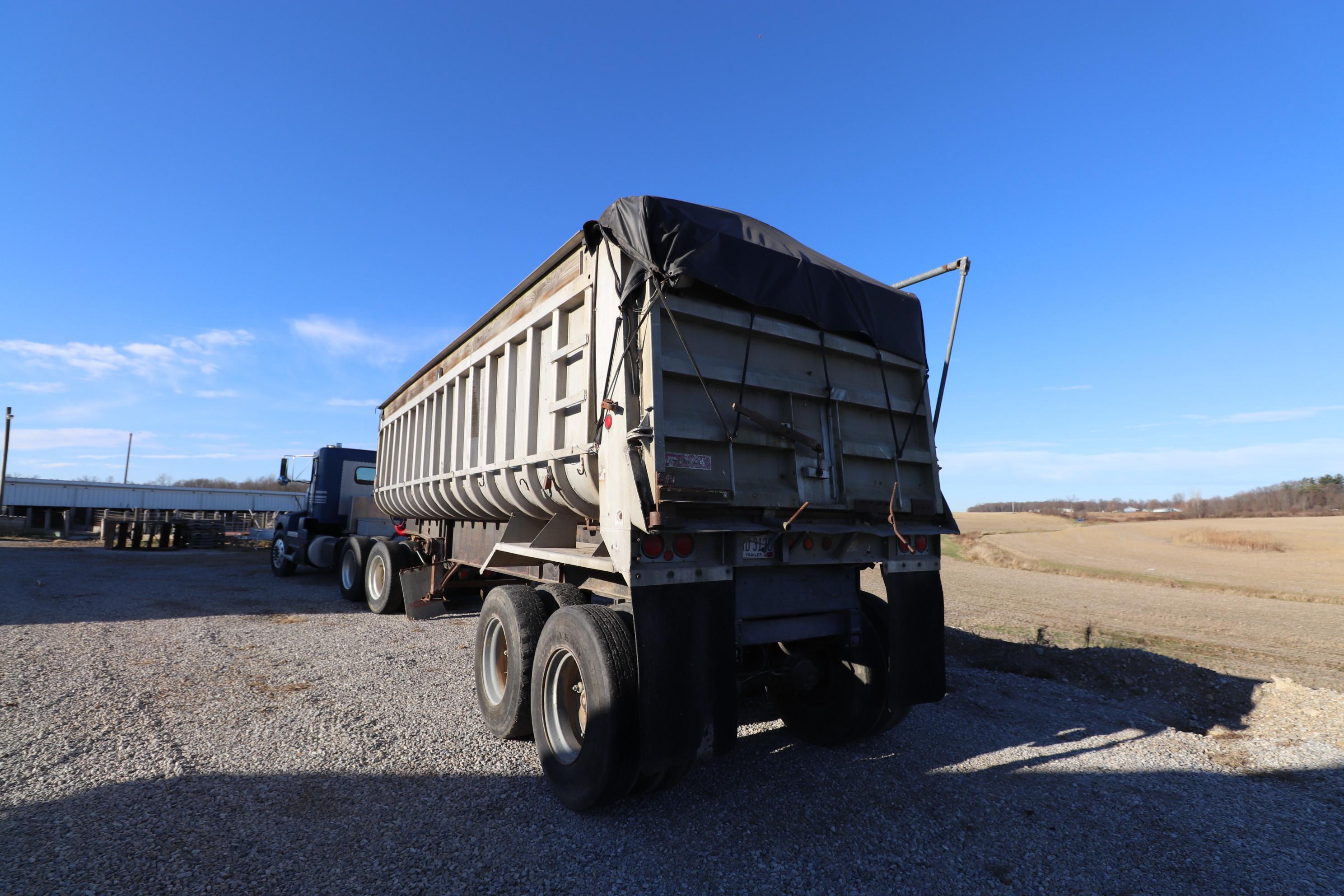 1979 Fruehauf dump trailer 27’