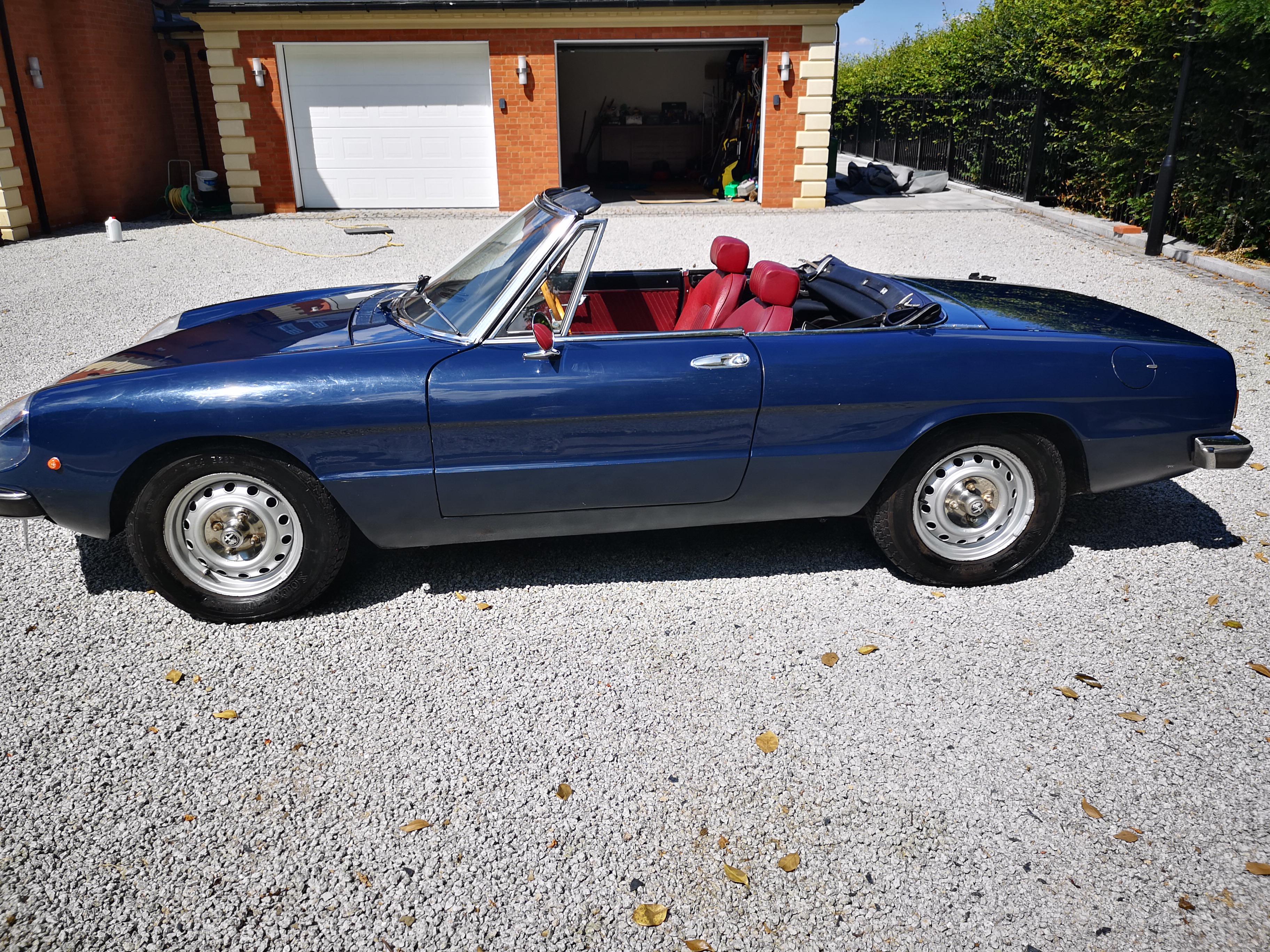 1974 Alfa Romeo 2000 Spider Veloce